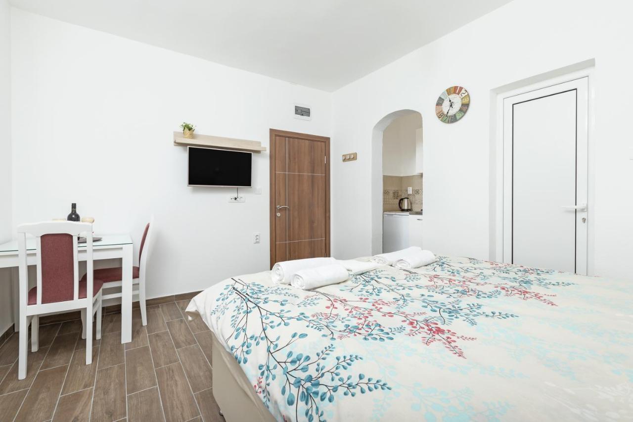 Apartments Natasa Радовичи Екстериор снимка