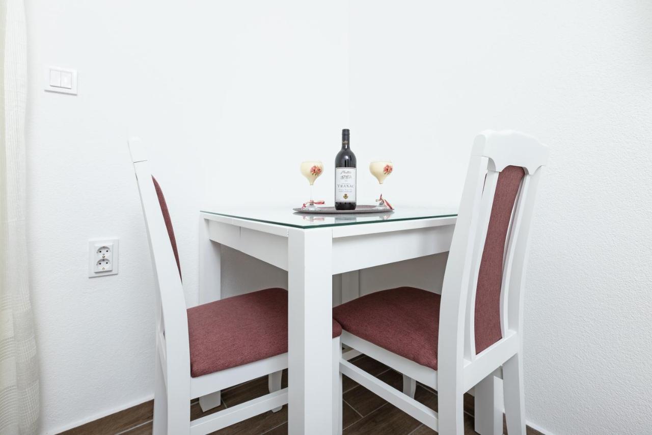Apartments Natasa Радовичи Екстериор снимка